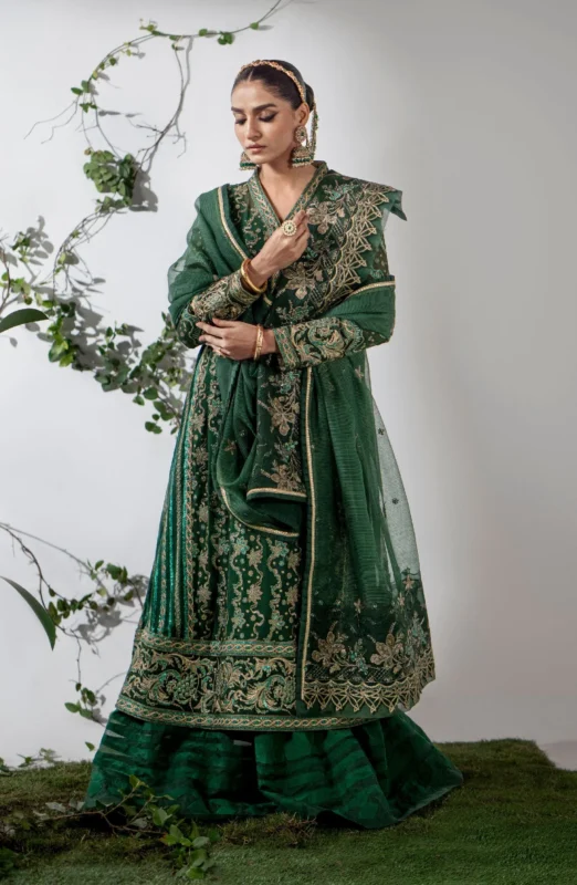 Zilverah embroidered chiffon luxury formal 3-piece party wear suit for weddings and Eid in Pakistan